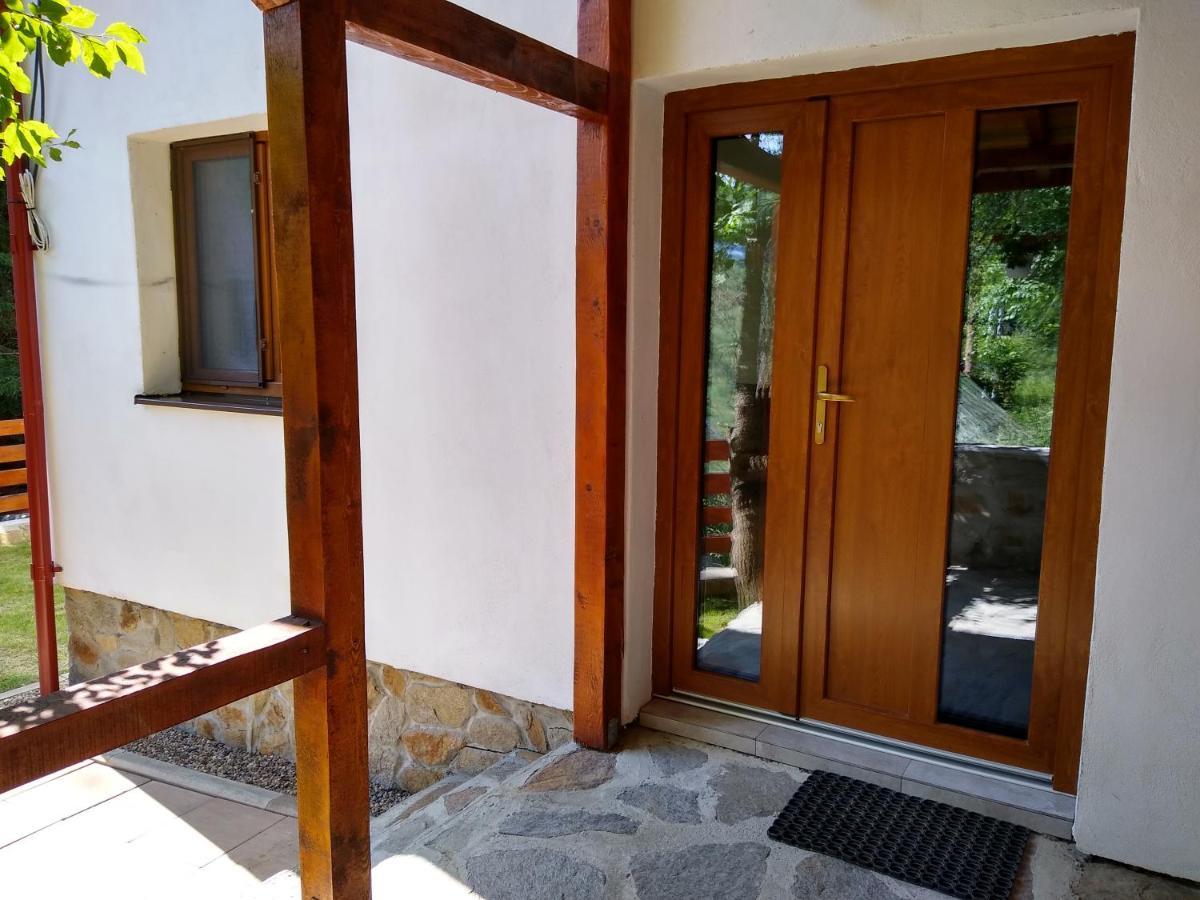 New And Comfortable Two Bedroom House Garana Εξωτερικό φωτογραφία